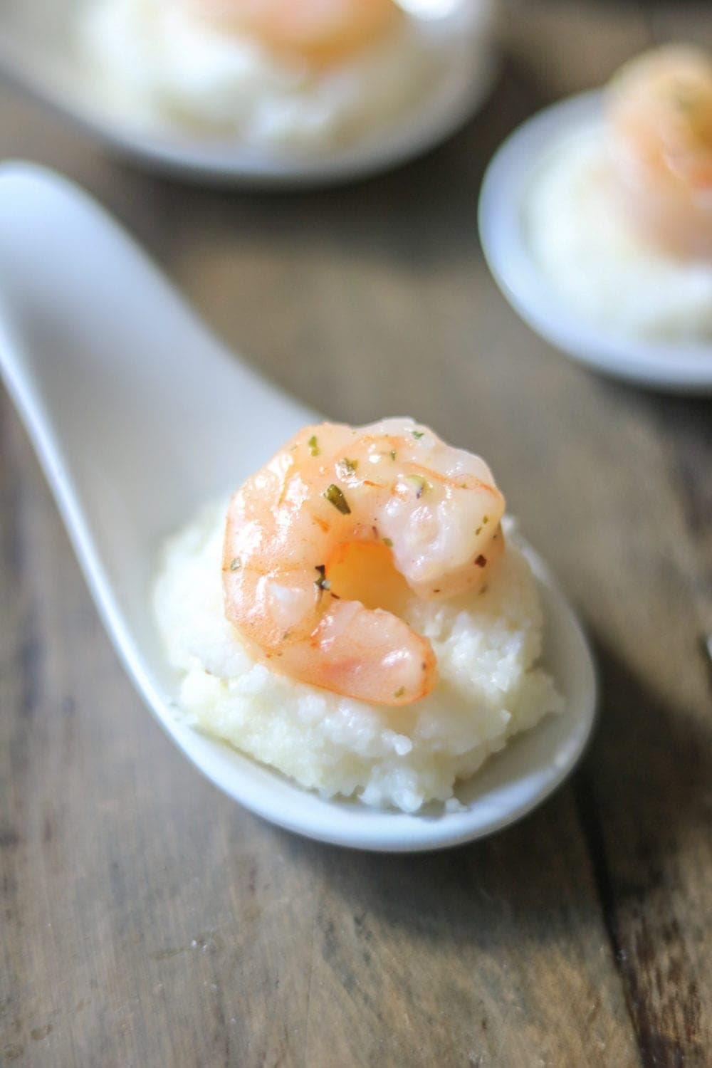 Mini Shrimp and Grits Appetizer Bites: Easy Holiday Party Appetizer