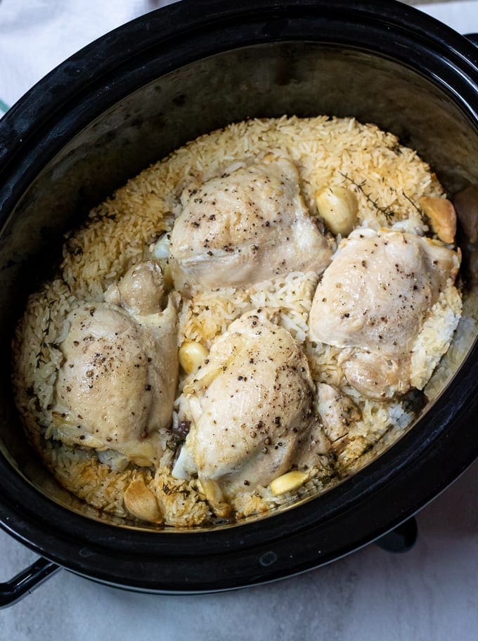 Slow Cooker with Chicken Thighs and Rice