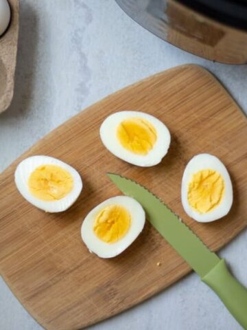 cropped-Instant-Pot-Hard-Boiled-Eggs.jpg