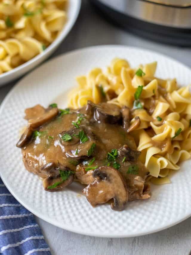 EASY INSTANT POT PORK CHOPS