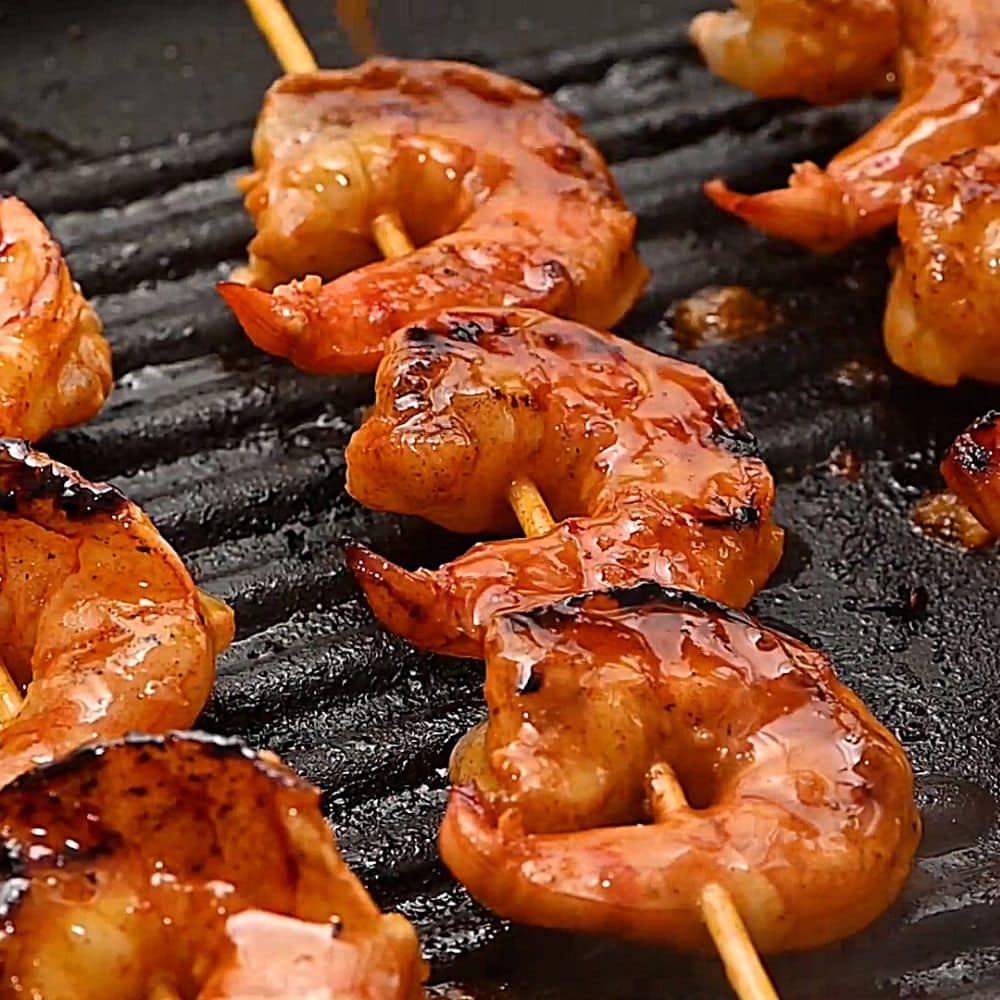 Shrimp on grill pan. 