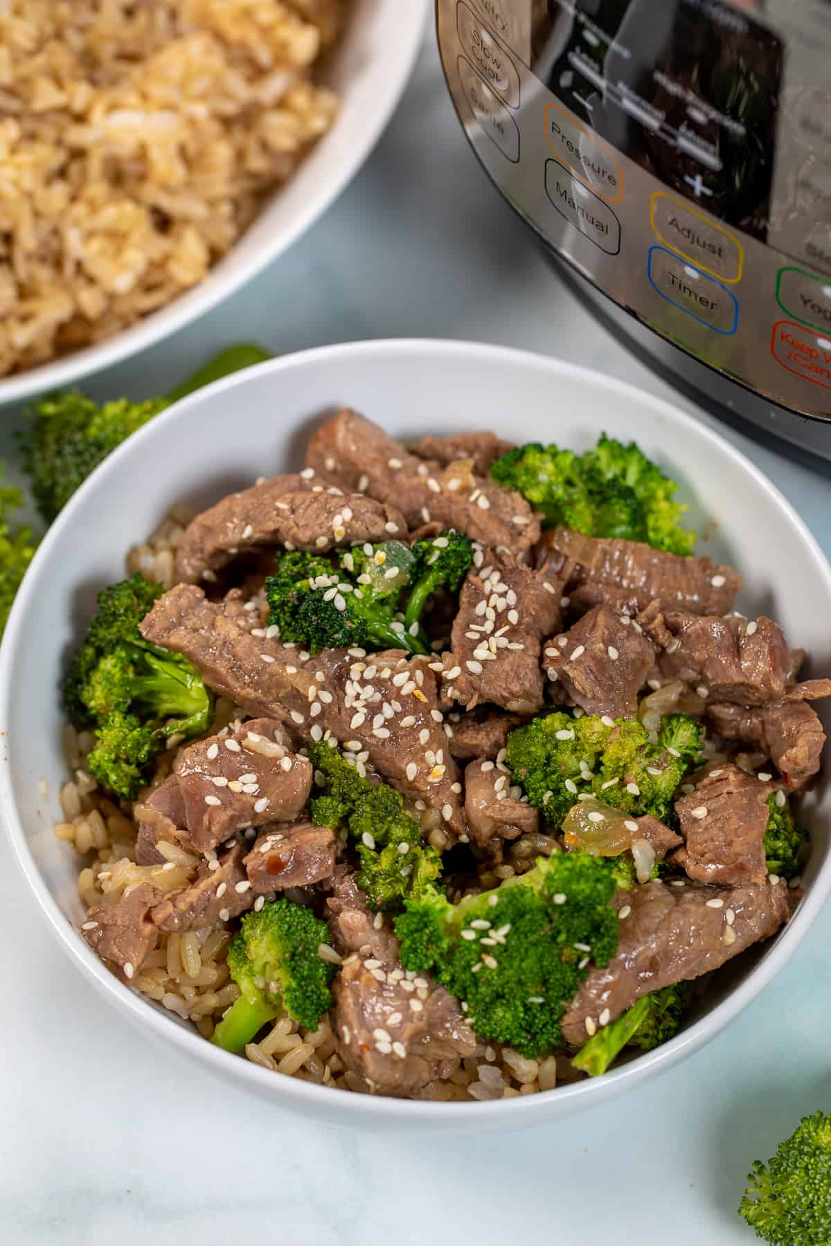 https://amindfullmom.com/wp-content/uploads/2020/10/Instant-Pot-Beef-and-Broccoli_.jpg