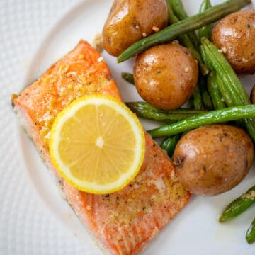 Honey Garlic Salmon with Vegetables | A Mind 