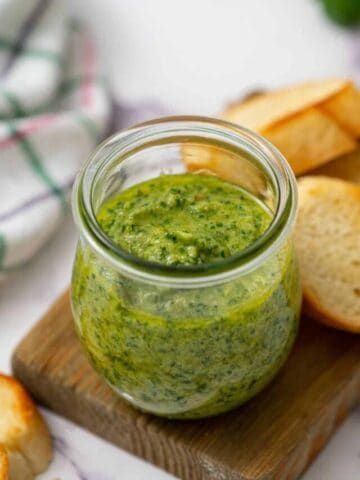 cropped-Homemade-Pesto.jpg