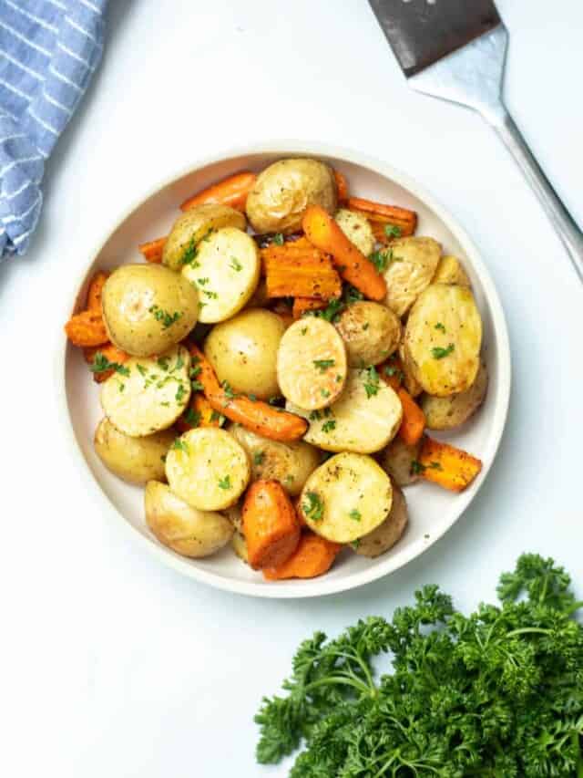 Easy Roasted Potatoes And Carrots With Garlic