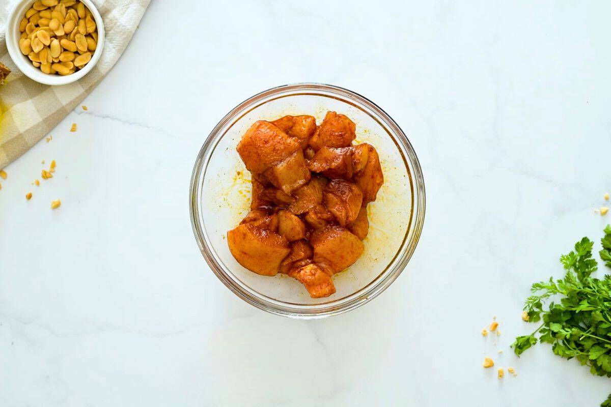 Marinated Chicken Kabobs Cubes of chicken breasts tossed in wet spice rub made with brown sugar or chili powder.