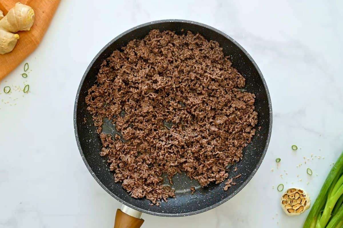 Easy Ground Beef Dinner Recipe One pound of ground beef browned and crumbled in large 12-inch skillet.